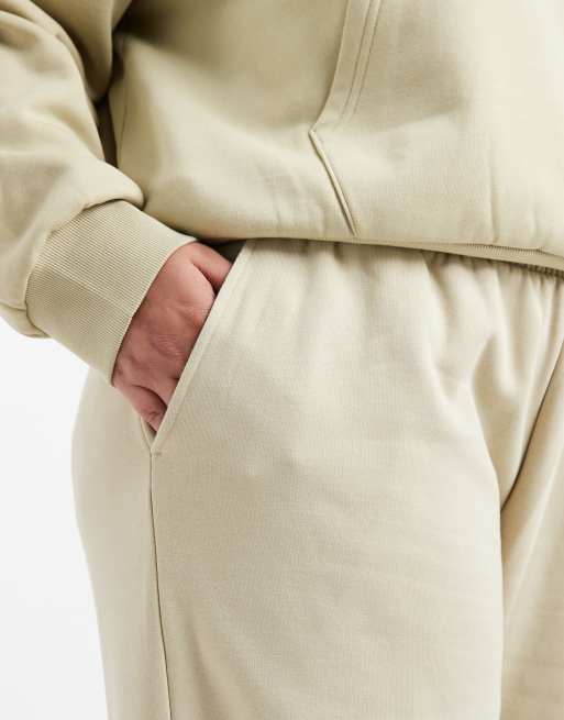 ASOS DESIGN Curve - Olivengrønne joggingbukser med vide ben og børstet tekstur på indersiden, 3 af 5