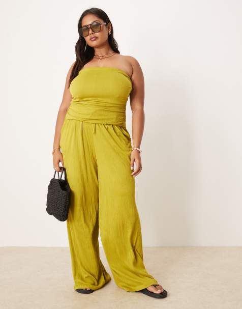 ASOS DESIGN Curve – Olivgrönt set med krinklad bandeau-topp och vida byxor - view 1