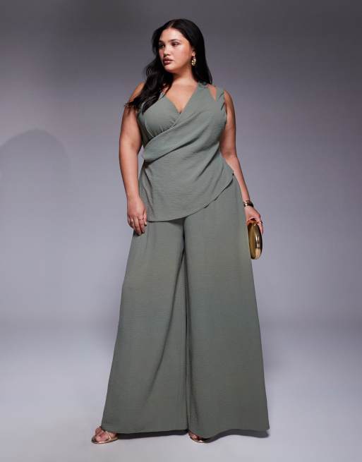 ASOS DESIGN Curve – Oliwkowozielony kombinezon z głębokim dekoltem, wieloma ramiączkami i szerokimi nogawkami