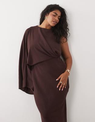 Plus Size Guest 1