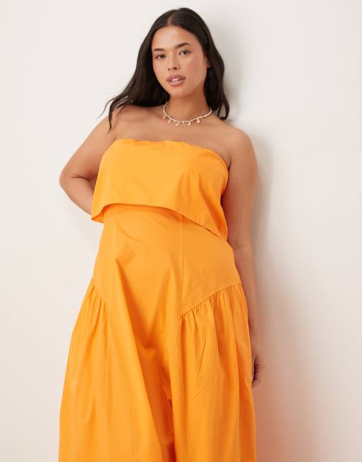 ASOS DESIGN Curve – Orange midiklänning med nedvikt bandeauringning och klockad kjol, 2 av 4