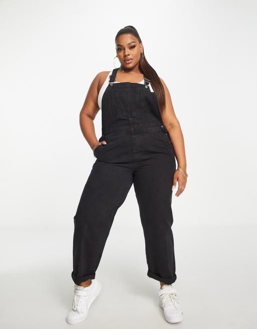 ASOS DESIGN Curve Original Latzhose aus Jeansstoff in verwaschenem Schwarz ASOS