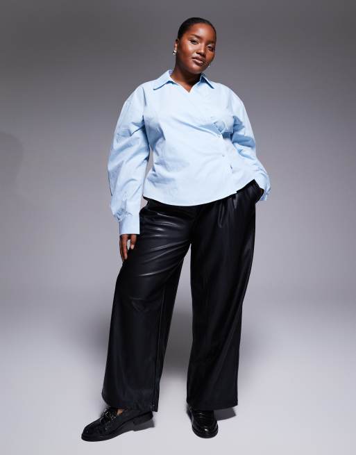 ASOS DESIGN Curve - Overhemd met overslag en cocoon mouwen in blauw, 2 van 4
