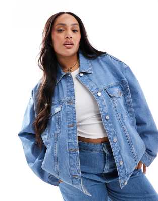 ASOS DESIGN Curve - Oversize-Jeansjacke im 90er-Stil in mittelblauer Waschung