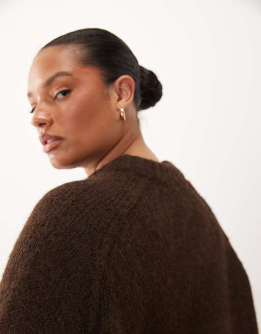ASOS DESIGN Curve oversize puszysty sweter w kolorze czekoladowym, 3 z 4