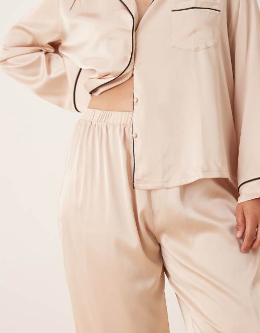 ASOS DESIGN Curve – Oversize-Pyjama aus Satin in Champagnerrosa mit Hemd und Hose, 4 von 4