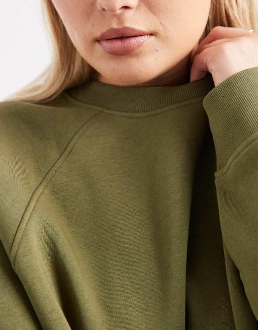 ASOS DESIGN Curve – Oversize-Sweatshirt in Khaki mit Raglan-Detail, 2 von 4
