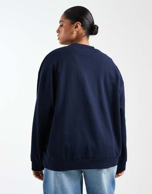ASOS DESIGN Curve – Oversize-Sweatshirt in Marineblau mit „Lisbon“-Sportgrafik, 3 von 4