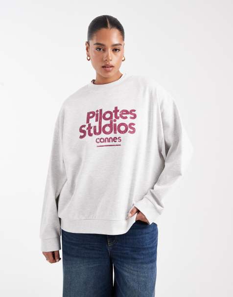 ASOS DESIGN Curve – Oversize-Sweatshirt in meliertem Eisgrau mit „Pilates Studios“-Print - view 1