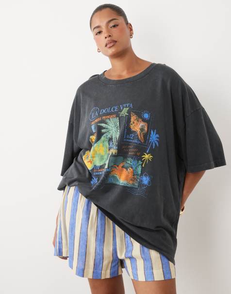 ASOS DESIGN Curve – Oversize-T-Shirt in Anthrazit mit Souvenir-Postkarten-Print - view 1