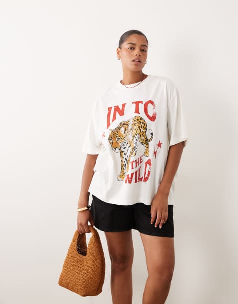 ASOS DESIGN Curve – Oversize-T-Shirt in Cremeweiß mit „Wild“-Leoparden-Grafikprint - view 1