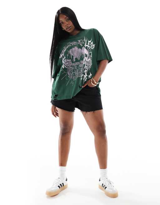 ASOS DESIGN Curve – Oversize-T-Shirt in Dunkelgrün mit Rock-Grafik 