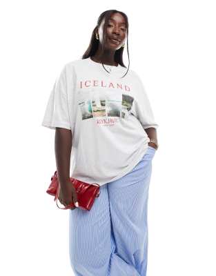 ASOS DESIGN Curve - Oversize-T-Shirt in meliertem Eisgrau mit „Iceland"-Grafikprint-Weiß