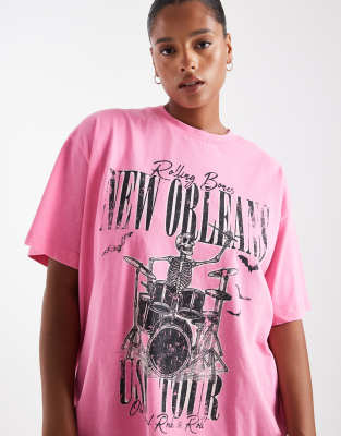 ASOS DESIGN Curve - Oversize-T-Shirt in verwaschenem Rosa mit Skelett-Grafikmotiv