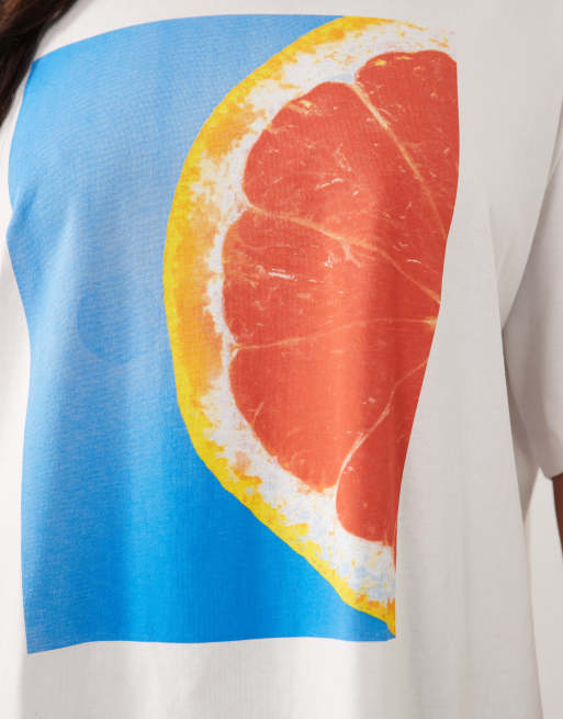 ASOS DESIGN Curve – Oversize-T-Shirt in Weiß mit Grapefruit-Grafikprint, 3 von 4