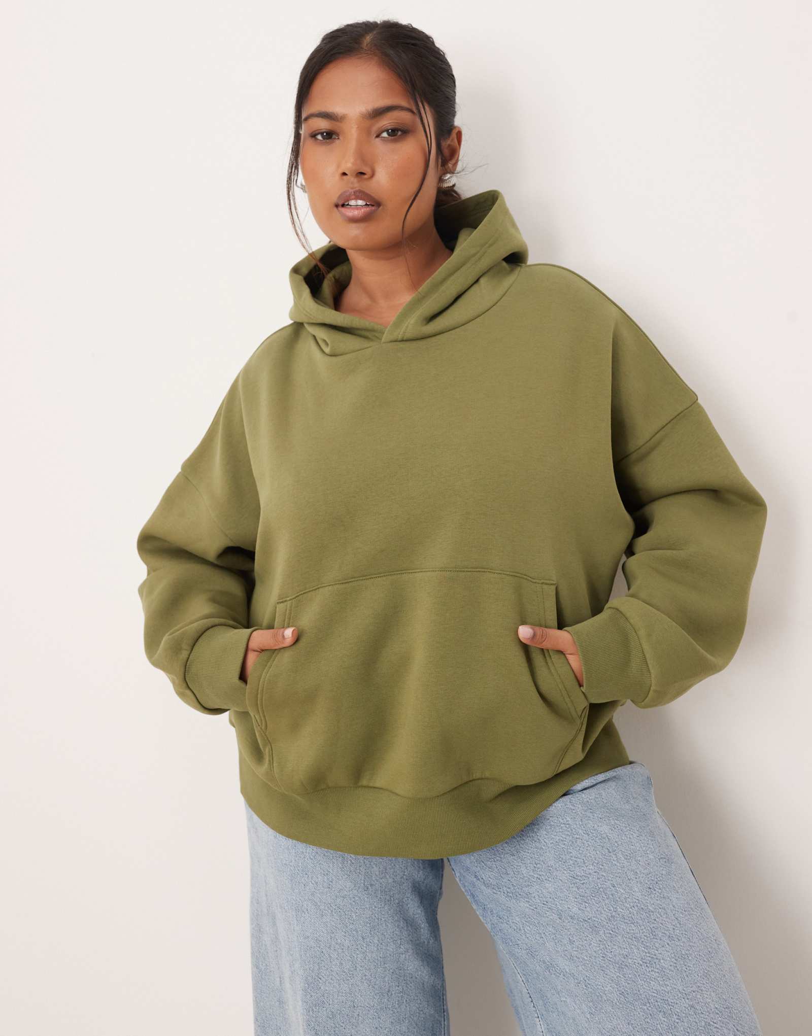 ОБЪЕМНАЯ толстовка с капюшоном ASOS DESIGN Curve зеленого цвета хаки