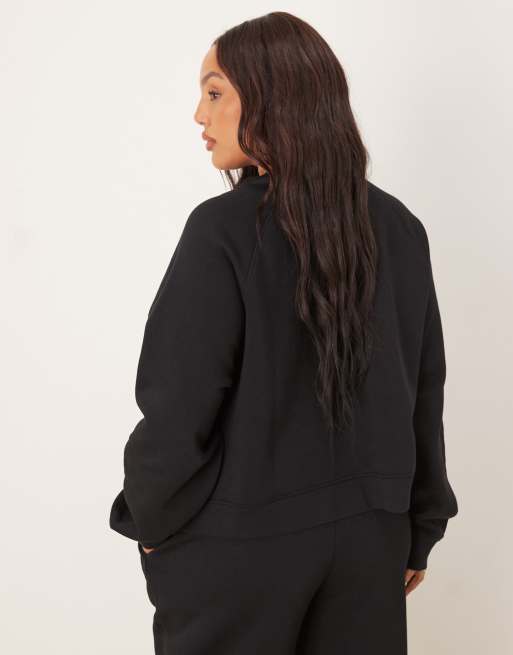 ASOS DESIGN Curve - Oversized brushback sweatshirt met raglan detail in zwart, 4 van 4