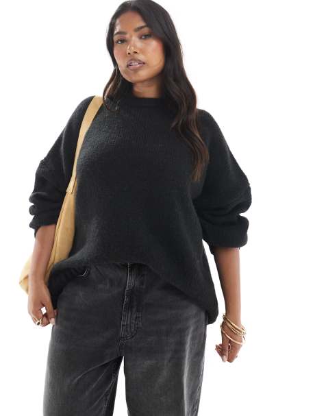 ASOS DESIGN Curve oversized crew neck jumper with curved hem in black - view 1