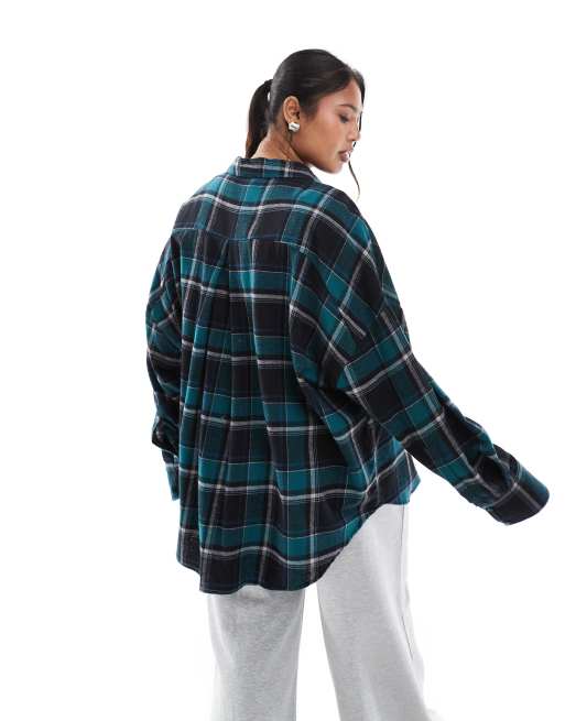 ASOS DESIGN Curve - Oversized geruit overhemd met wassing in groen en marineblauw, 4 van 4