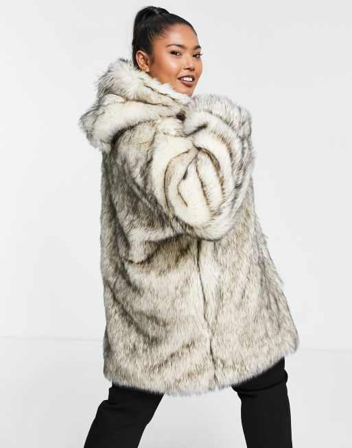 Coat with discount massive fur hood