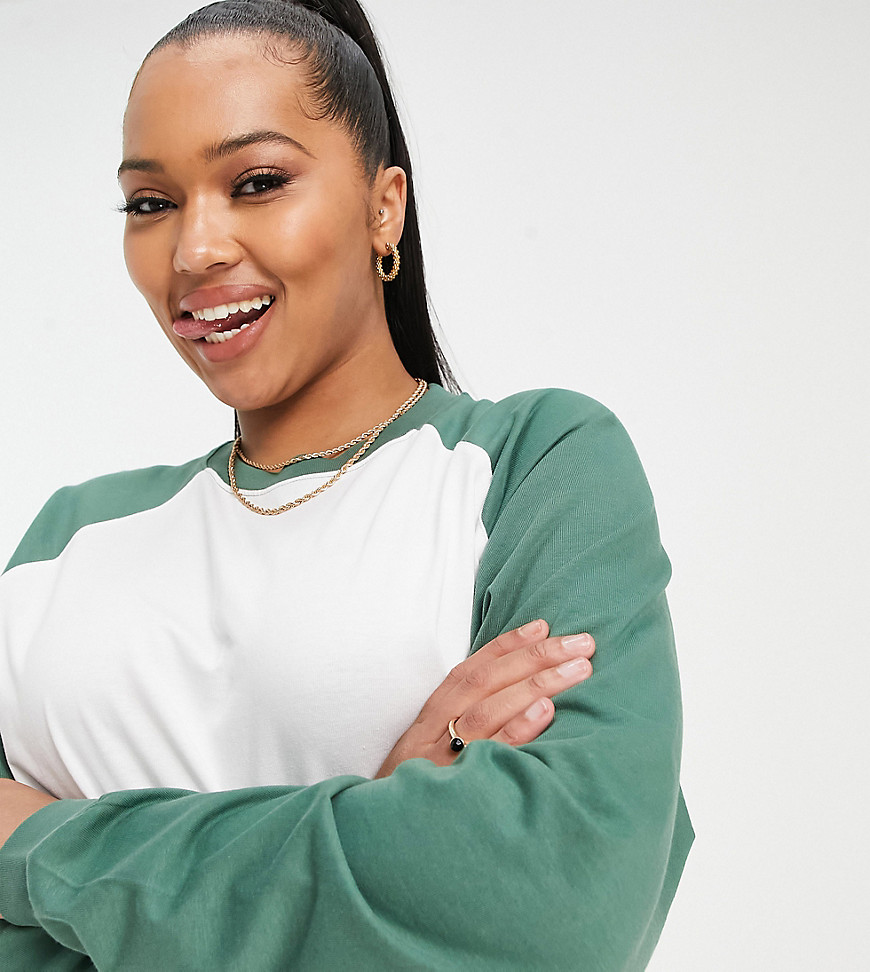Asos Curve Asos Design Curve Oversized Long Sleeve T-shirt With Contrast Raglan Seam In White And Green-multi
