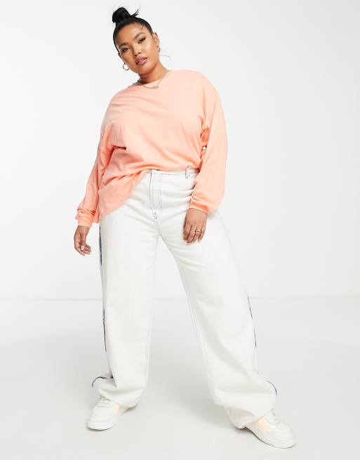 ASOS DESIGN Curve oversized long sleeve T-shirt with cuff detail in coral, 3 of 4