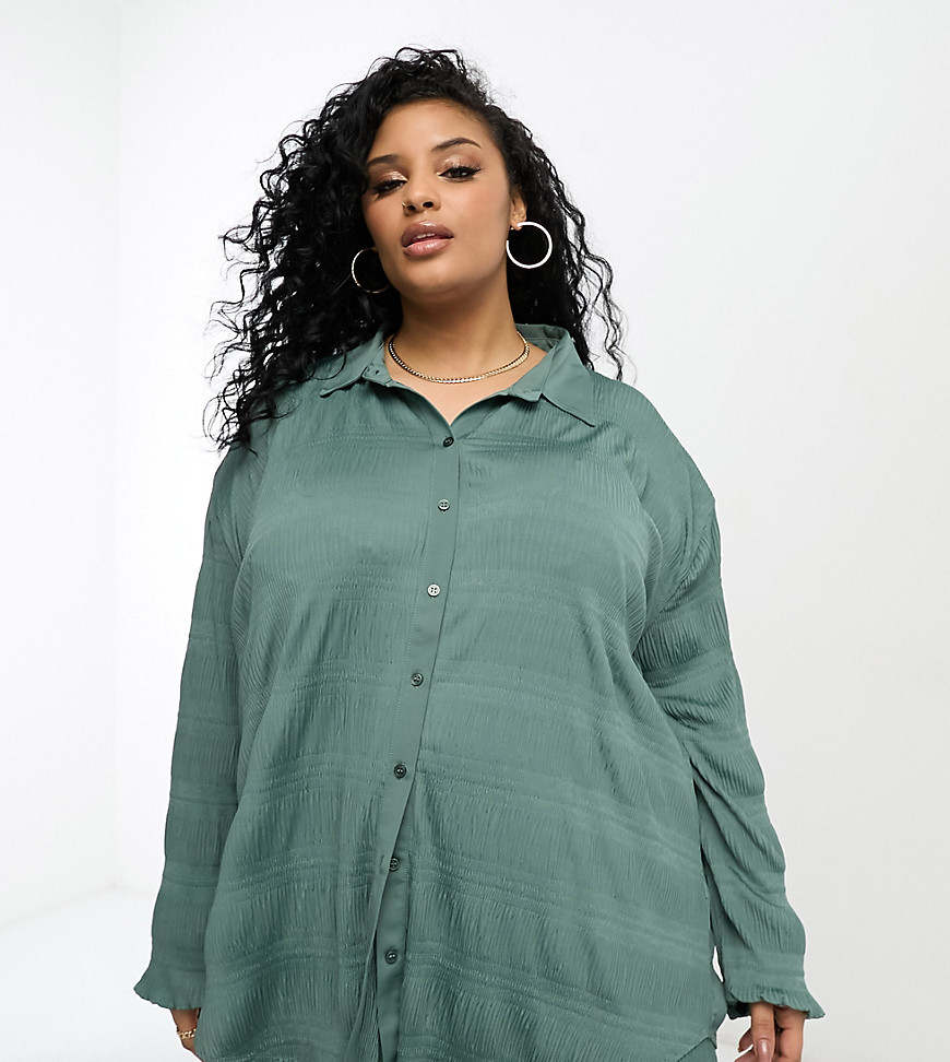 ASOS DESIGN Curve oversized plisse shirt in khaki-Green