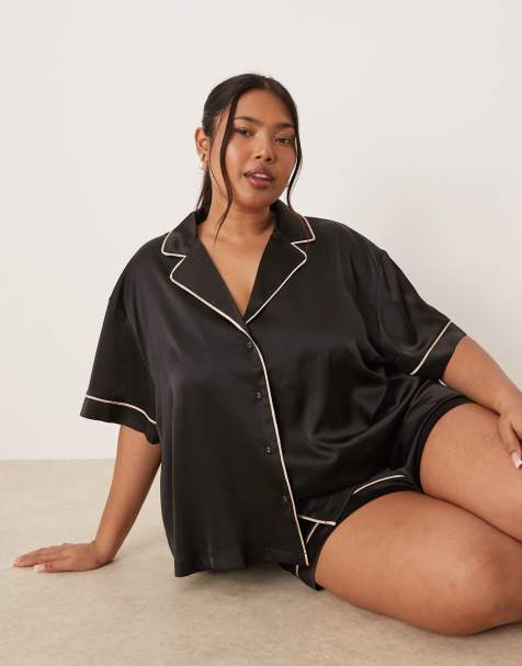 ASOS DESIGN Curve - Oversized satijnen pyjamaset met overhemd met korte mouwen en short in zwart - view 1