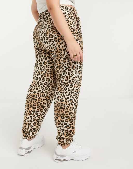 Leopard sweatpants 2024