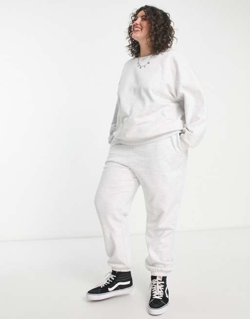 ASOS DESIGN Curve oversized sweatshirt in ice marl, 4 of 4