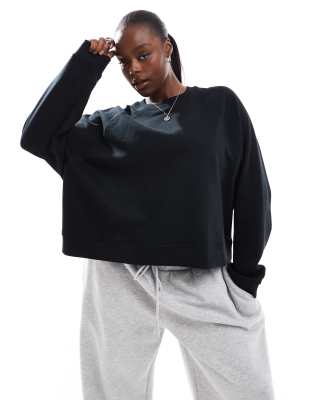 ASOS DESIGN Curve oversized sweatshirt with raglan detail in black