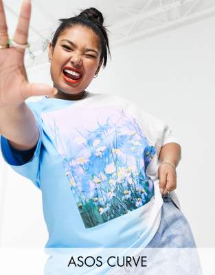 ASOS DESIGN Curve oversized T-shirt in ombre with floral photo front ...