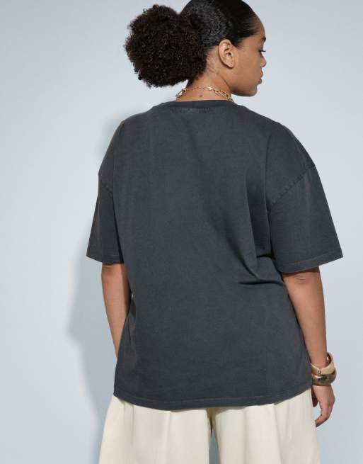 ASOS DESIGN Curve oversized t-shirt in washed charcoal, 3 of 8