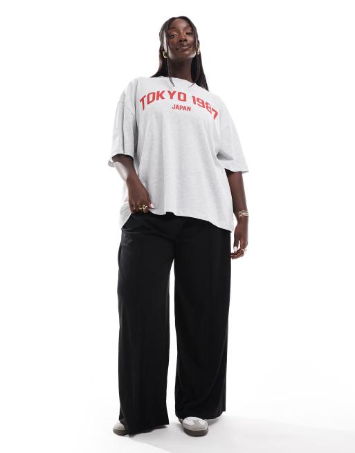 ASOS DESIGN Curve - Oversized T-shirt met bolle Tokyo-print in gemêleerd ijsgrijs, 2 van 4