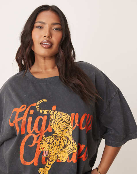 ASOS DESIGN Curve oversized T-shirt with Chicago tiger graphic in charcoal - view 1