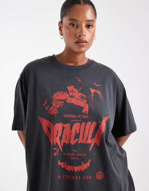ASOS DESIGN Curve oversized T-shirt with dracula licence graphic in washed charcoal, 3 of 4