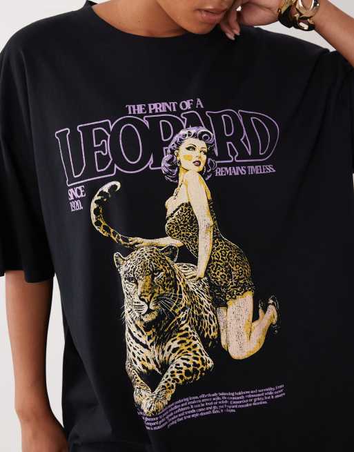 ASOS DESIGN Curve oversized t-shirt with Leopard graphic in black, 3 of 4