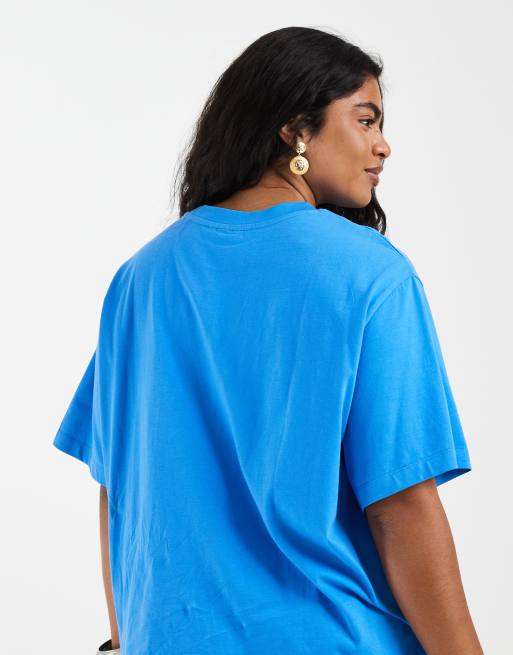 ASOS DESIGN Curve oversized t-shirt with peaches graphic in electric blue, 4 of 4