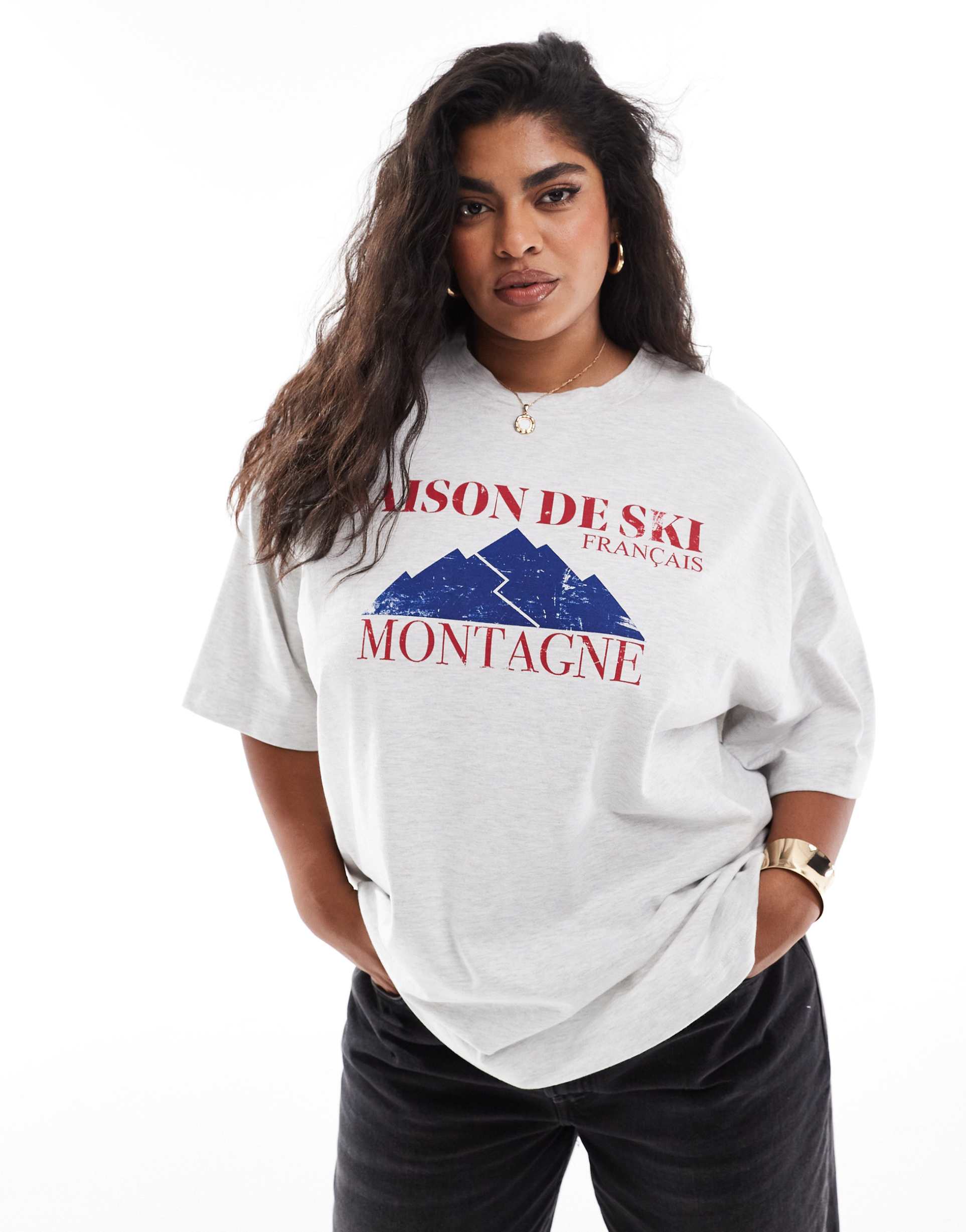 asos design curve oversized t-shirt with saison de ski graphic in heathered ice