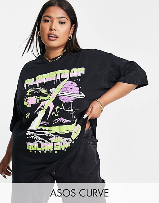 Women Curve oversized t-shirt with solar system front print 