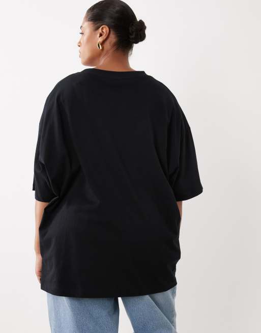 ASOS DESIGN CURVE Oversized T-shirt with swimming pool photographic in black, 2 of 4