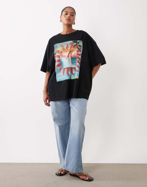 ASOS DESIGN CURVE Oversized T-shirt with swimming pool photographic in black, 4 of 4