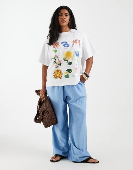 ASOS DESIGN Curve oversized T-shirt with vintage flower illustration graphic in white, 2 of 4