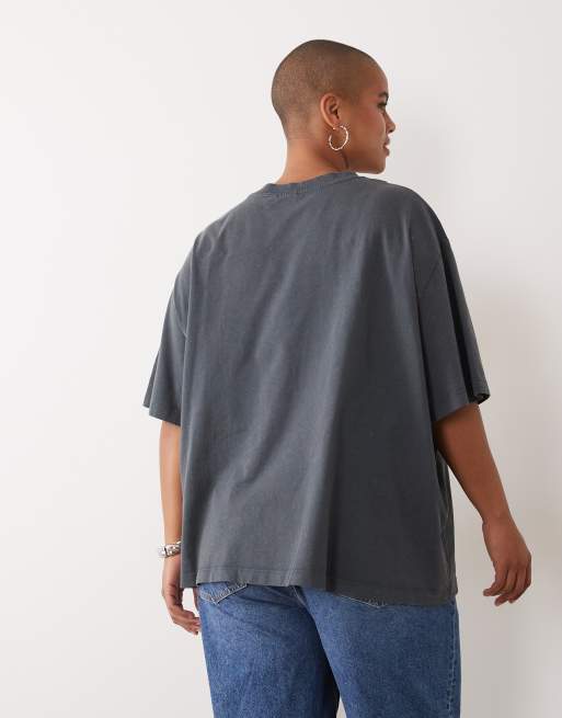 ASOS DESIGN Curve Oversized T-shirt with witching hour graphic in washed charcoal, 4 of 4