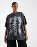 [ASOS Curve] ASOS DESIGN Curve oversized t-shirt with x-ray graphic in washed black-Grey 3XL Washed Charcoal
