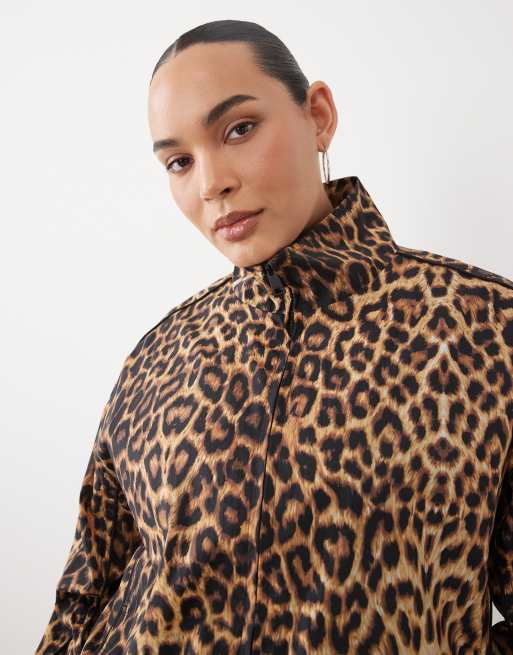 ASOS DESIGN Curve oversized track jacket in leopard, 3 of 4