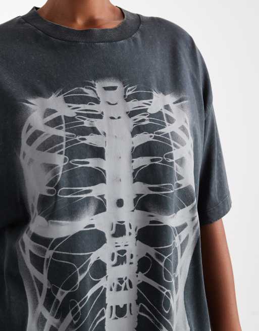 ASOS DESIGN Curve oversized Tshirt with Xray graphic in washed black - CHARCOAL