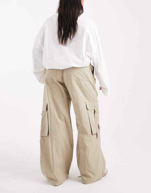 ASOS DESIGN Curve - Oversized utility broek met pull-on design in lichtbruin met wassing, 2 van 5
