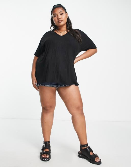 ASOS DESIGN Curve oversized v-neck t-shirt in rib in black | ASOS