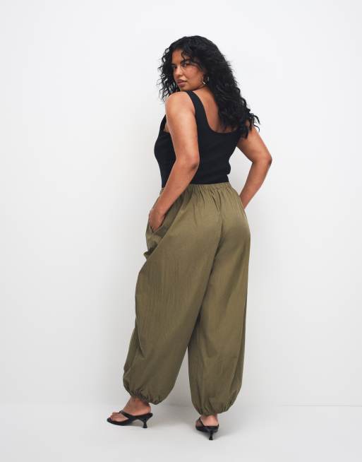 ASOS DESIGN Curve - Pantalon bouffant à enfiler en coton et nylon mélangés - Kaki, 5 de 7